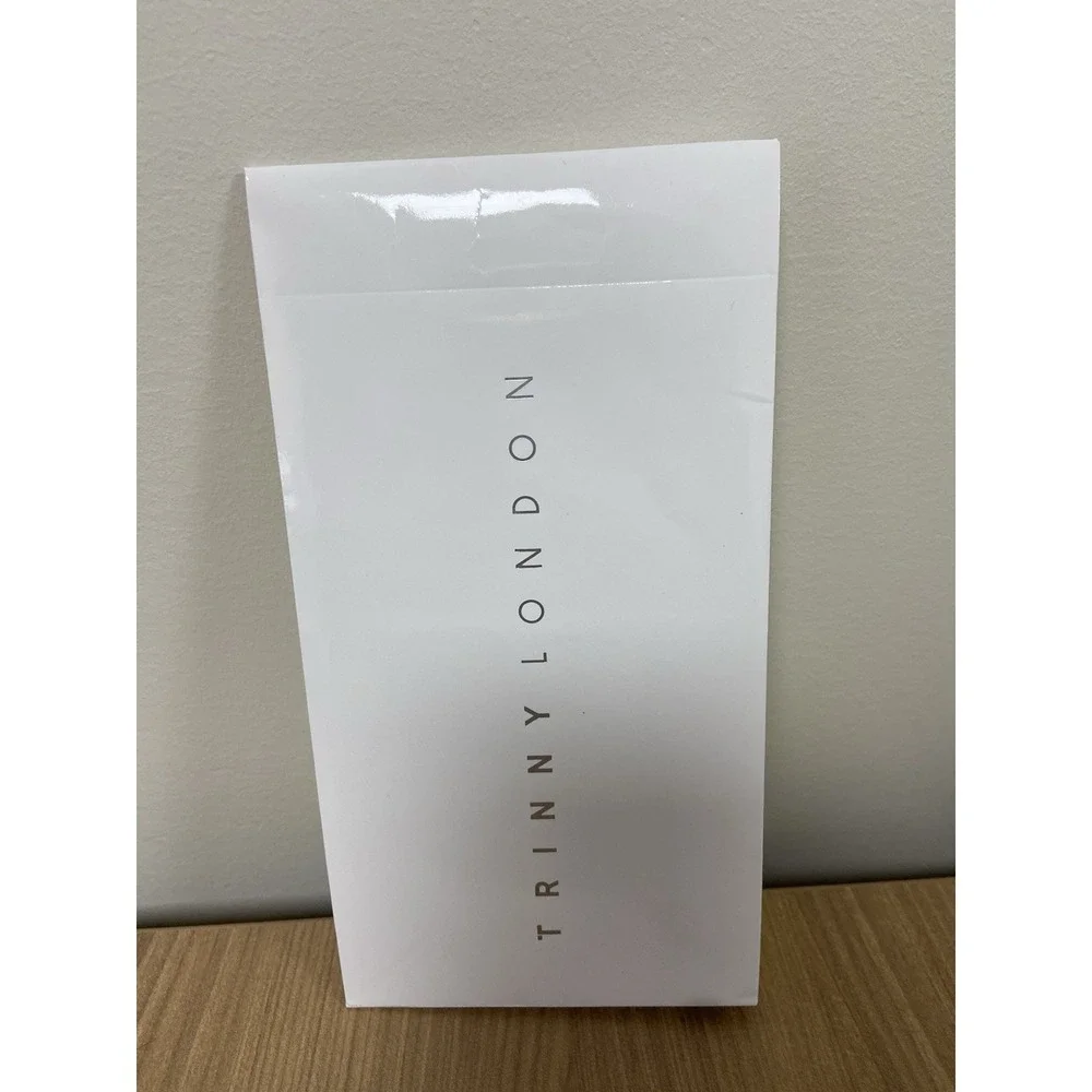 Trinny London‎ Gift bag And Empty Shipping Box ONLY No Makeup included